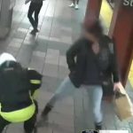 Violencia incontrolable en Nueva York: Apuñalan a mujer en el Metro
