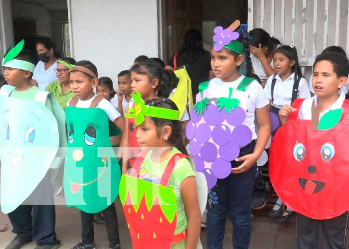 Festival de frutas en colegio de Ometepe