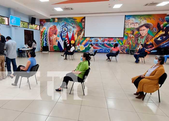 Pago adelantado para trabajadores de educación en Nicaragua