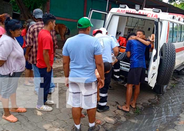 Joven tuvo un accidente y se incrustó una varilla en el pie, hecho sucedido en Managua