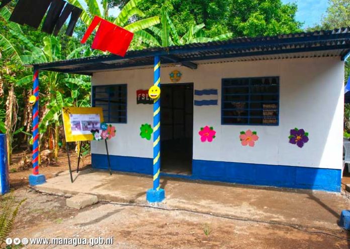 Entrega de una vivienda digna en Managua