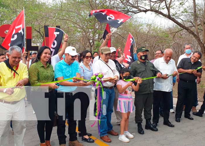 Inauguran 2.5 de carretera adoquinada Juigalpa-Puerto Díaz