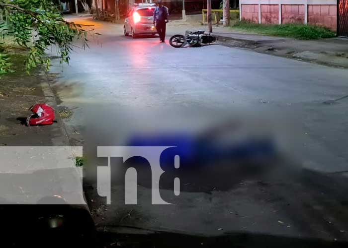 Motociclista fallece luego de impactar contra un boulevard en Ciudad Sandino
