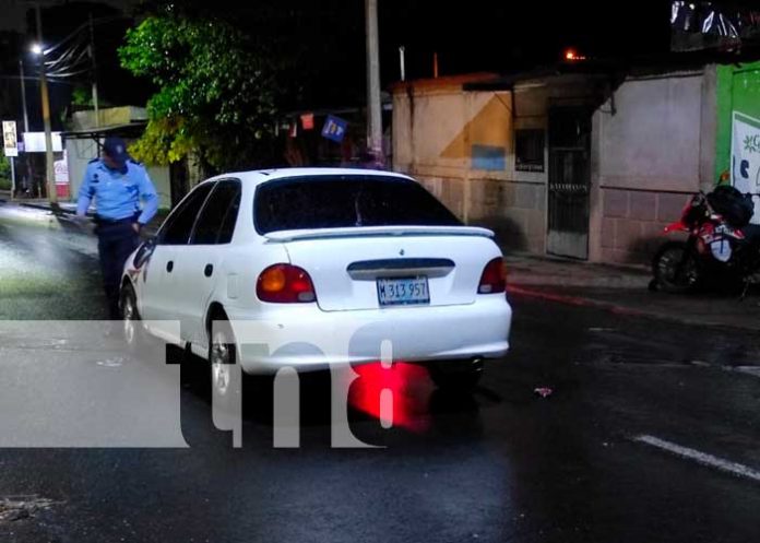 Mujer es atropellada por conductor imprudente en Managua