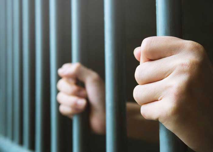 Condenado a 700 años en prisión por abuso de menores