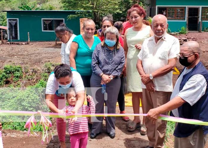 Alcaldía de Juigalpa inauguró puente peatonal, Chontales