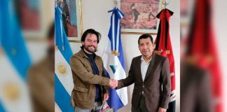 Artista plástico visitó la embajada de Nicaragua en Argentina