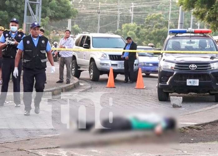 Muere hombre de una puñalada al cuello cerca de un mercado de Managua