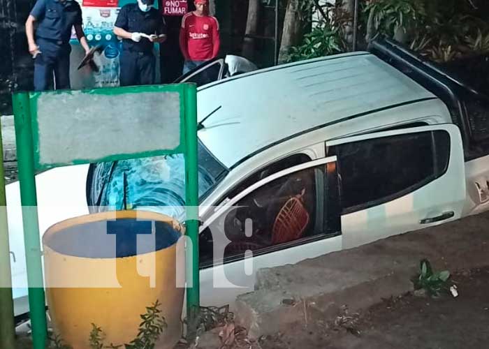 Matagalpa: Tres personas lesionadas al estrellarse contra un cauce