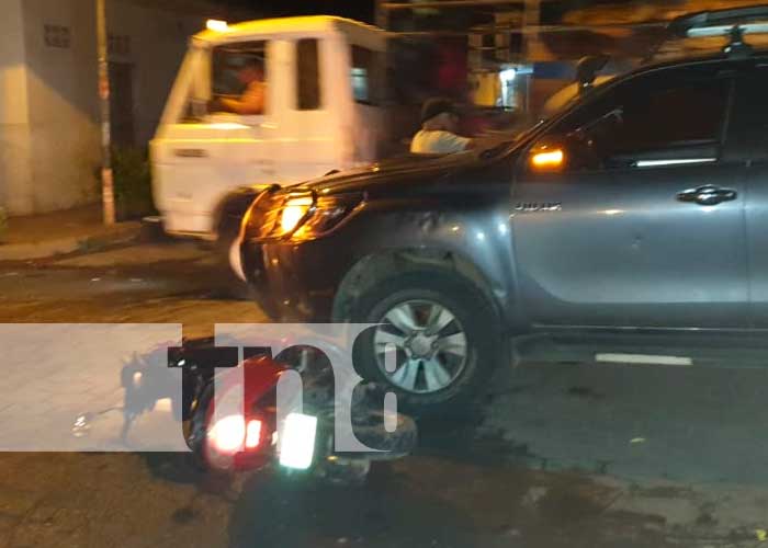 Irrespeto a señal de alto, provoca accidente de tránsito en Juigalpa