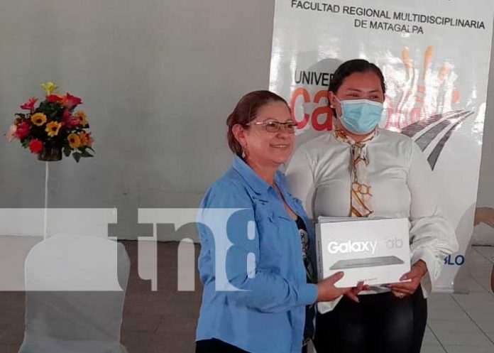 UNAN-Managua reconoce la excelencia académica de la Universidad del Campo
