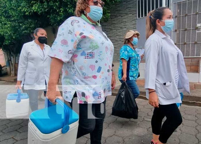 Managua: brigadas vacunan a habitantes del barrio Omar Torrijos