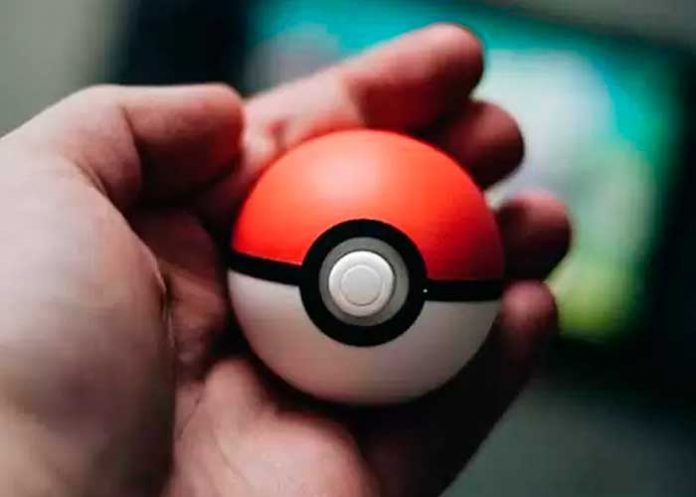 Samsung en alianza con Pokémon lanza estuche en forma de 'PokéBall'
