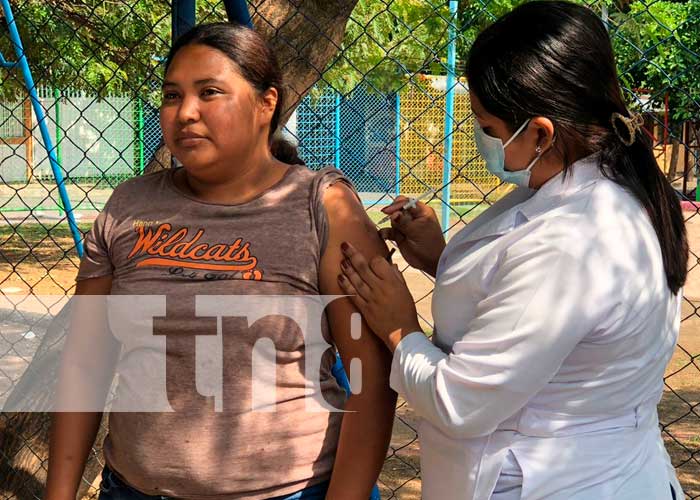 Vacunas en el Distrito V de Managua
