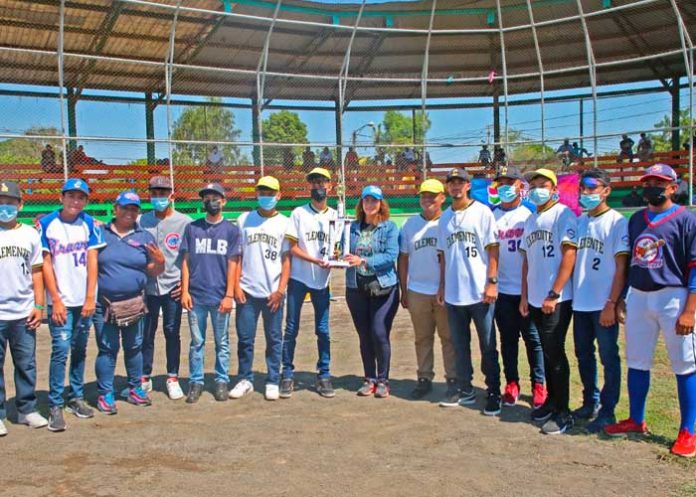 Inician las competencias de beisbol en categoría AAA en Managua