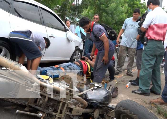 Accidente vial se registró en el sector del cine cabrera, Managua