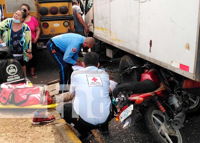Escena del aparatoso accidente en Managua