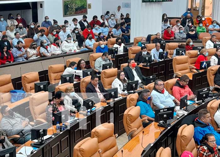 Sesión parlamentaria en honor a Sandino en Asamblea Nacional de Nicaragua