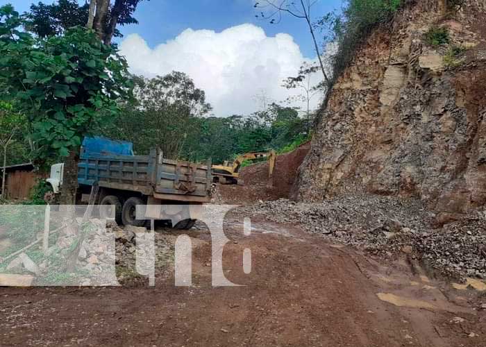 MTI realiza mantenimiento de 30 kilómetros de camino en Matiguas, Matagalpa