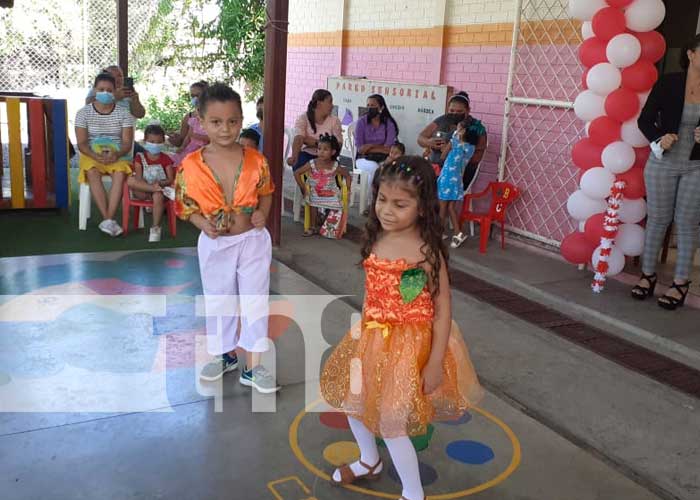 Niños de CDI Casa del Niño de Managua celebran el Día de las Madres