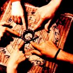 "Poseídos" terminaron 5 estudiantes en Colombia tras jugar la ouija