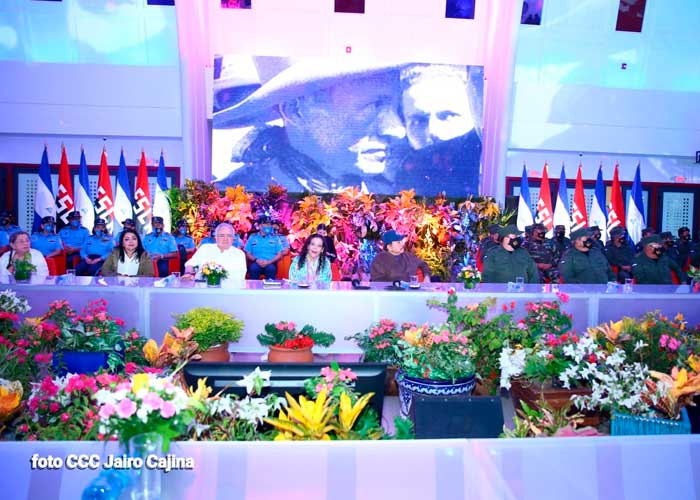 Acto en conmemoración del Día de la Dignidad Nacional, presidido por el Comandante Daniel Ortega y la Vicepresidenta Rosario Murillo