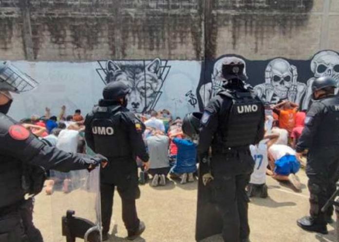 Grave crisis carcelaria: Reportan nuevo motín en una cárcel de Ecuador
