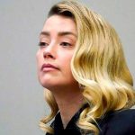 Acusan a Amber Heard parece se "tiró su pase" en pleno juicio
