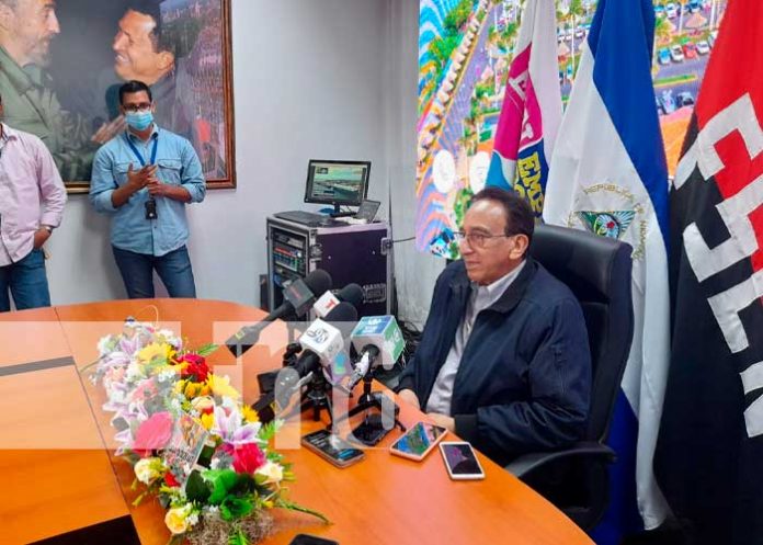 Conferencia de prensa de la EPN en Nicaragua