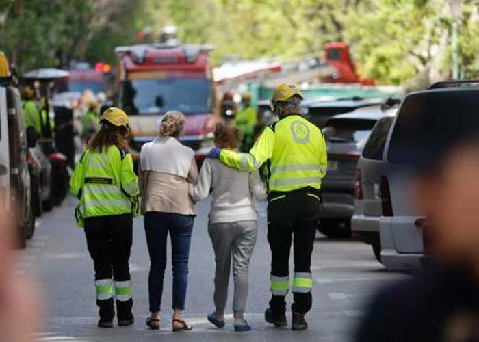 Al menos 18 heridos tras fuerte explosión en un edificio en España