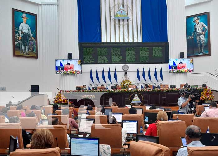 Sesión de la Asamblea Nacional de Nicaragua, donde se aprueba feriado el Día de las Madres