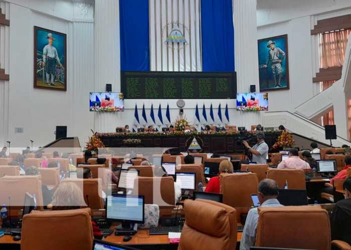 Sesión de la Asamblea Nacional de Nicaragua, donde se aprueba feriado el Día de las Madres
