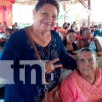 Agasajan a Madres de Héroes y Mártires del Distrito I de Managua