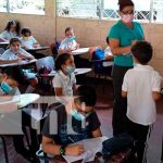Distribución de la merienda escolar en Managua