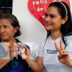 Entrega de llaves para nueva vivienda en Managua