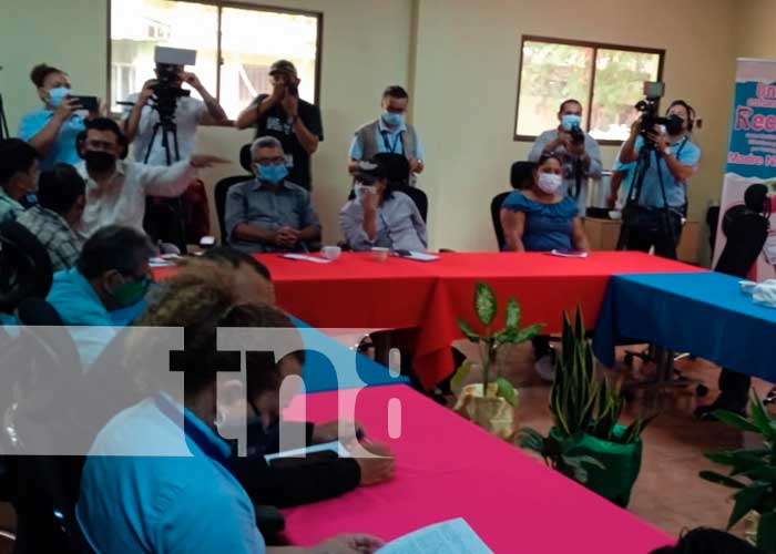 Taller del MARENA Nicaragua sobre reutilización de recursos