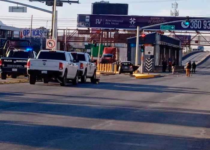 A plena luz del día acribillan a familia en la frontera de EE.UU y México 