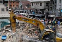 ¡Tragedia en Nigeria! Ocho personas murieron tras el derrumbe de edificio