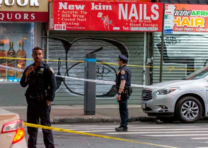 ¡Violencia desborda Nueva York! Niña y joven mueren baleados a plena luz