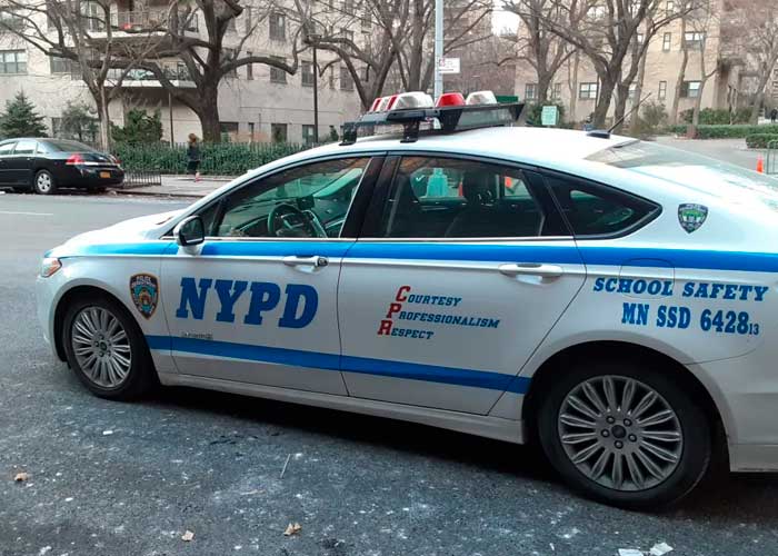 ¡Pánico en EE.UU! Adolescente arrestado por sugerir tiroteo en Nueva York