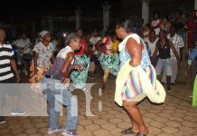 Baile caribeño de Los Legandarios de Old Banck