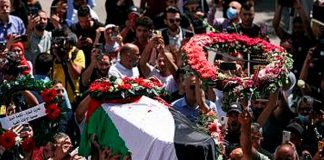 A sangre fría, fuerzas de Israel atacan el funeral de Shireen Abu Akleh