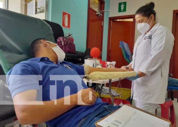 Donación de sangre desde hospital primario en Los Chiles
