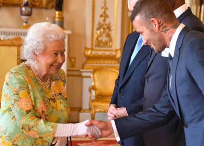 David Beckham rindió homenaje a Isabel II en cuenta de Instagram