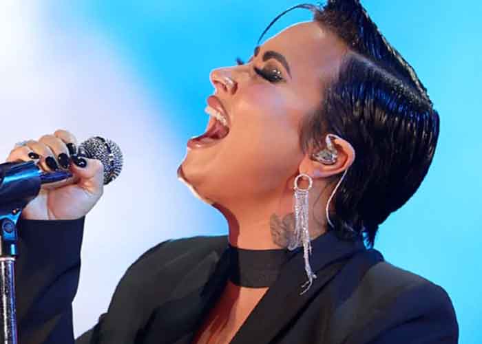 Entre 'sexy y blasfemo': Demi Lovato promociona su canción “Skin of my teeth”