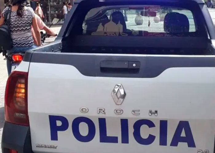 En Argentina: Niña se lanza de una moto por abusos de su padre