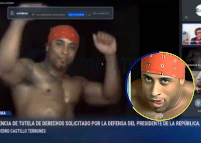 ¡Video! Stripper aparece en reunión virtual del presidente de Perú