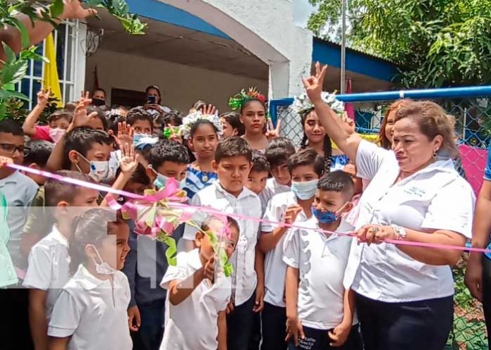 En Juigalpa se reinauguró mejoras de la Escuela San Esteban