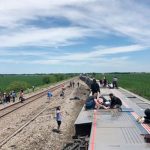 3 muertos y al menos 50 heridos tras descarrilamiento de tren en Missouri.