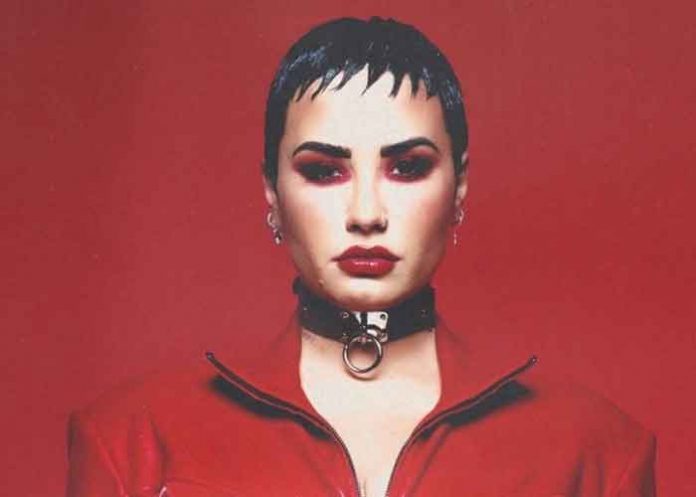 Entre 'sexy y blasfemo': Demi Lovato promociona su canción “Skin of my teeth”